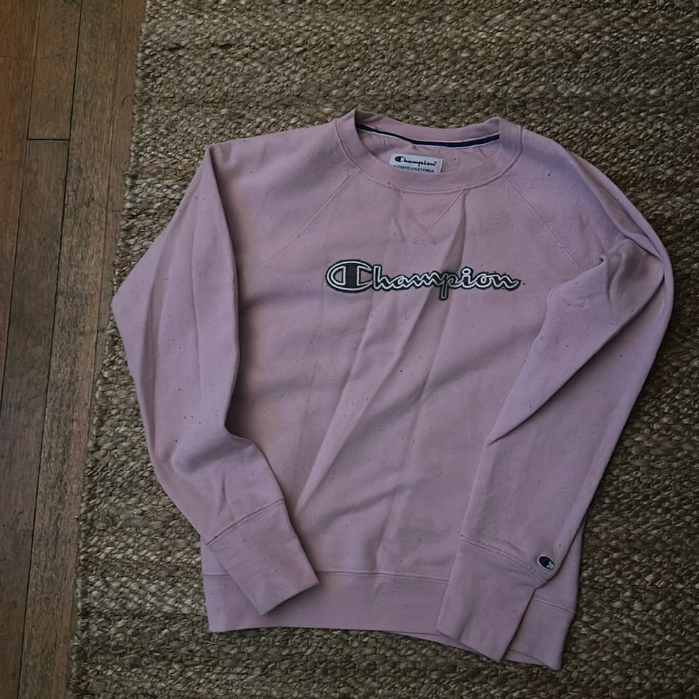 Baby pink, Extra Small teens crew neck, soft, barely worn just a little wrinkly